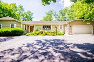 Parkview Dr  - front view 2